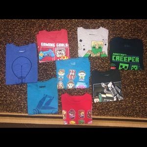 Lot of (8) boys size XL tshirts. Fortnite, Minecraft and FGTEEV.